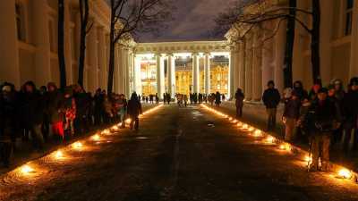 Петербуржцы приняли участие в акции «Свеча памяти»