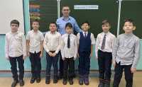Для этих мальчишек Владимир Владимирович стал настоящим проводником в мир знаний. 